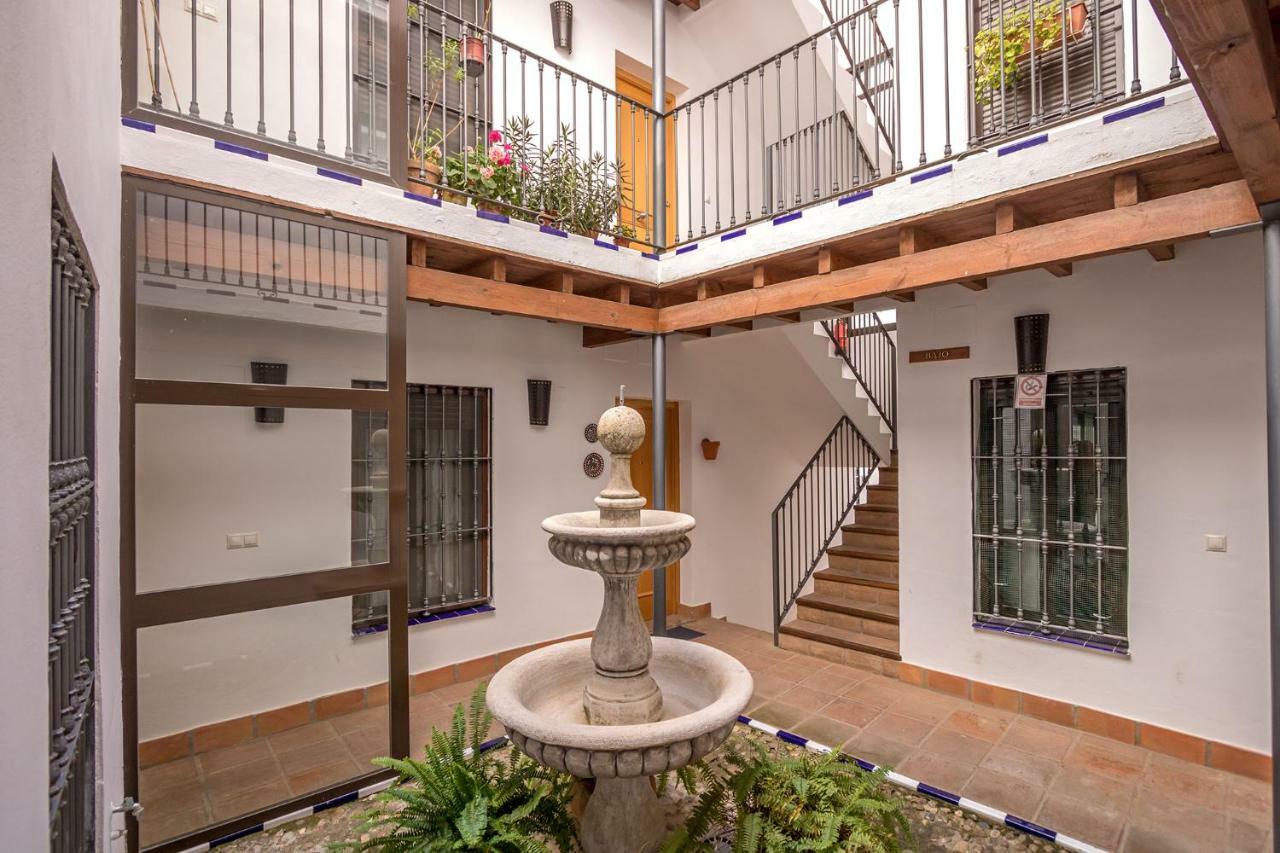Santa Marina Central Loft By Valcambre, Seville
